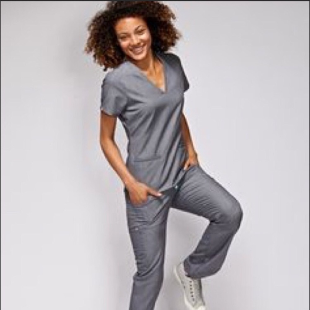 I’m looking to buy FIGs scrubs!!!
